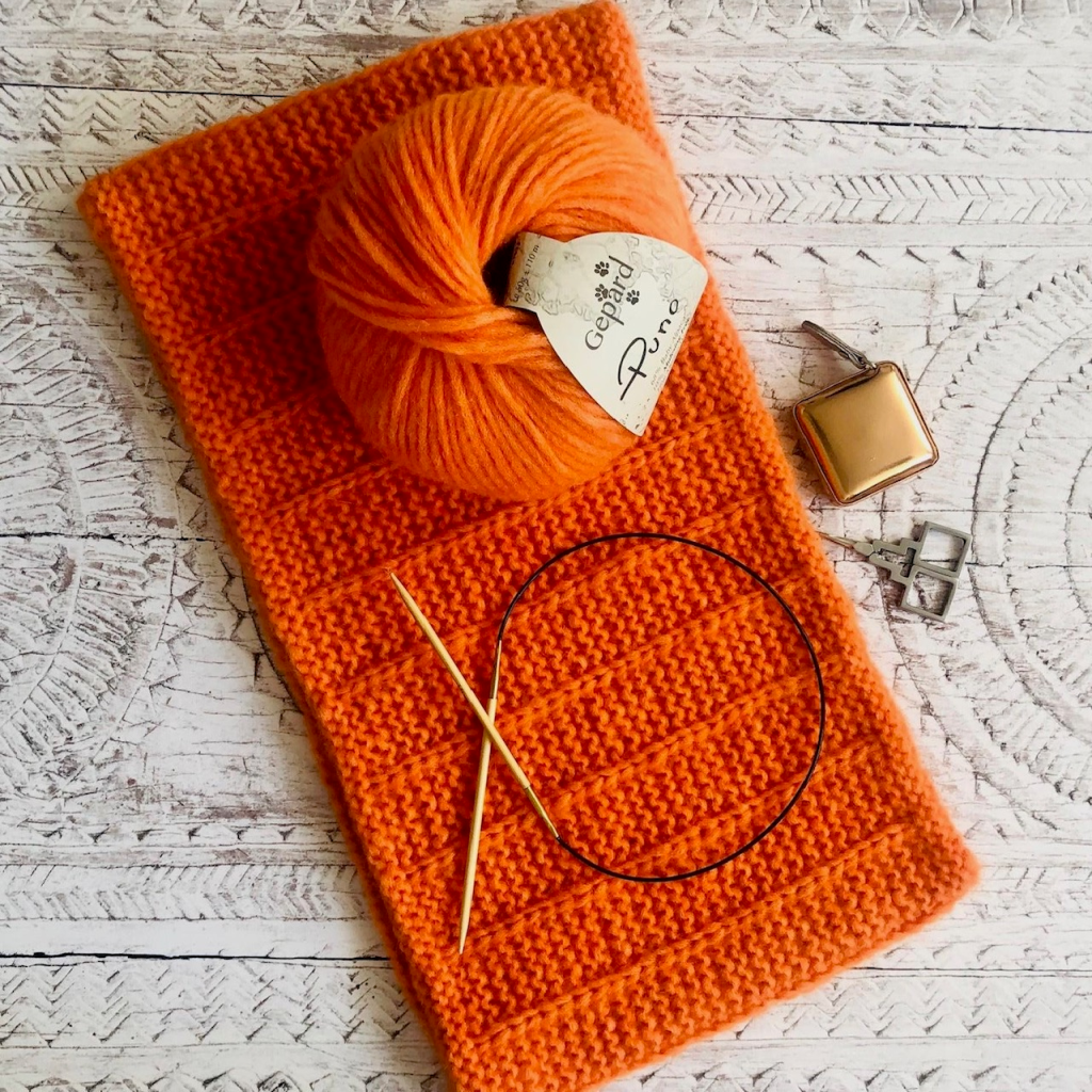 Learn to Knit in the Round 1:1 Knitting Lesson