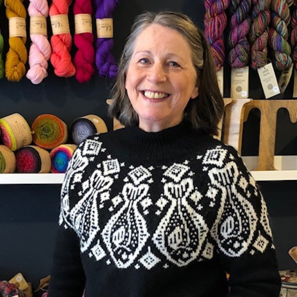 Knitting lesson at Idas House Lewes