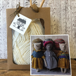 This Learn to Knit Gift Kit is available to buy online from UK wool shop, Ida's House.