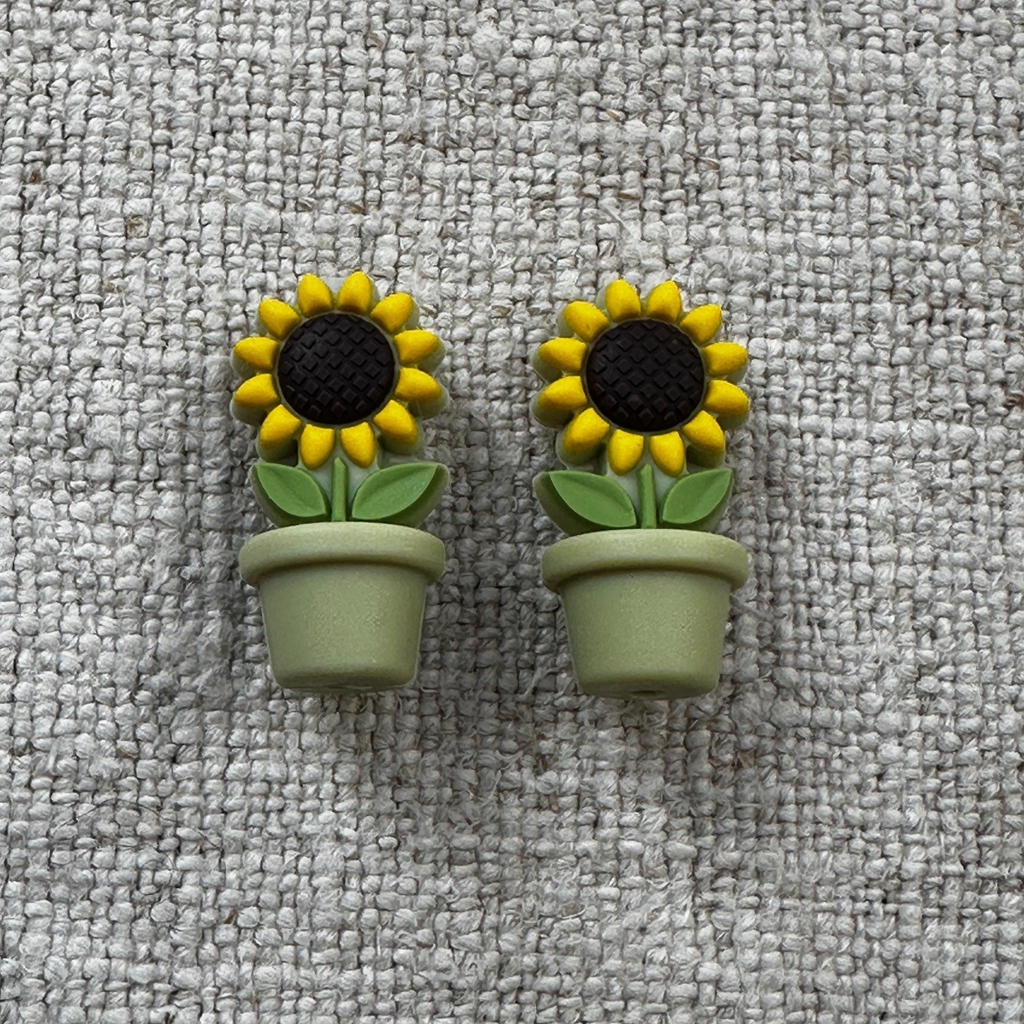 Point protectors for knitting needles