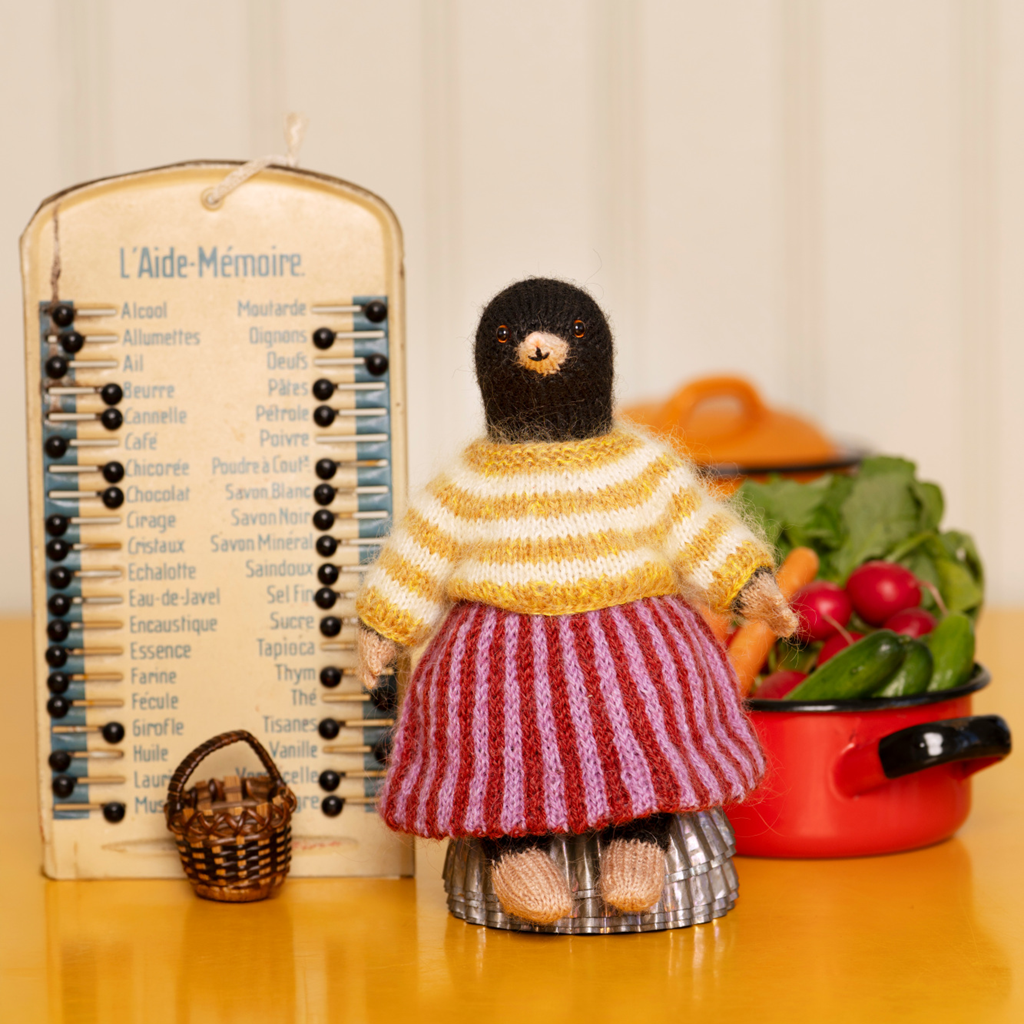 Chez Myrtil more seamless friends to knit and love_is available to buy online from Ida's House.
